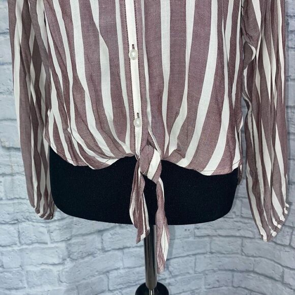 American Eagle women S hi low blouse button up tie front stripes & elastic cuffs - Picture 2 of 14